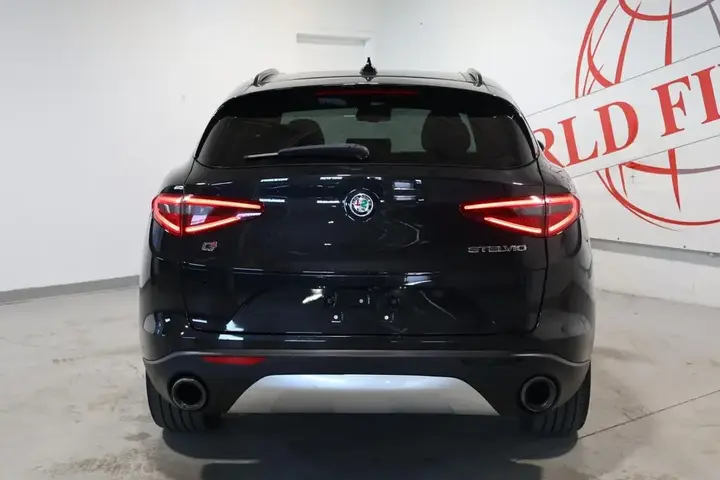 Alfa Romeo Stelvio 2018 photo 5
