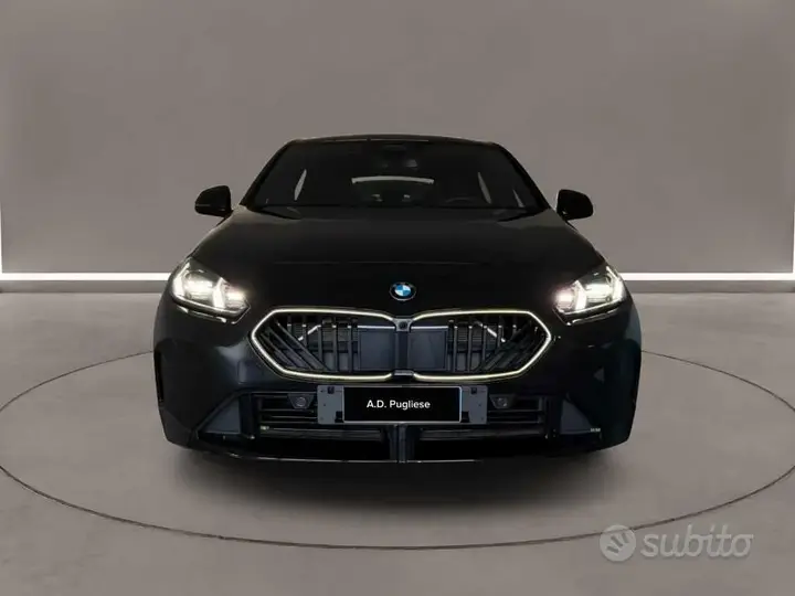 BMW 1 Series 2025 photo 2