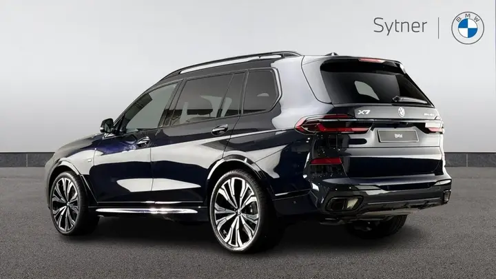 BMW X7 2026 photo 2