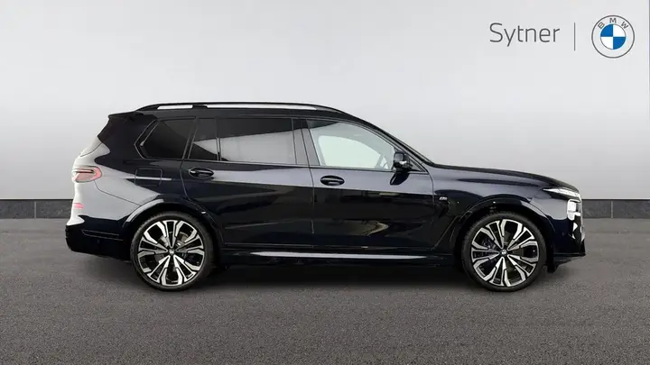BMW X7 2026 photo 3