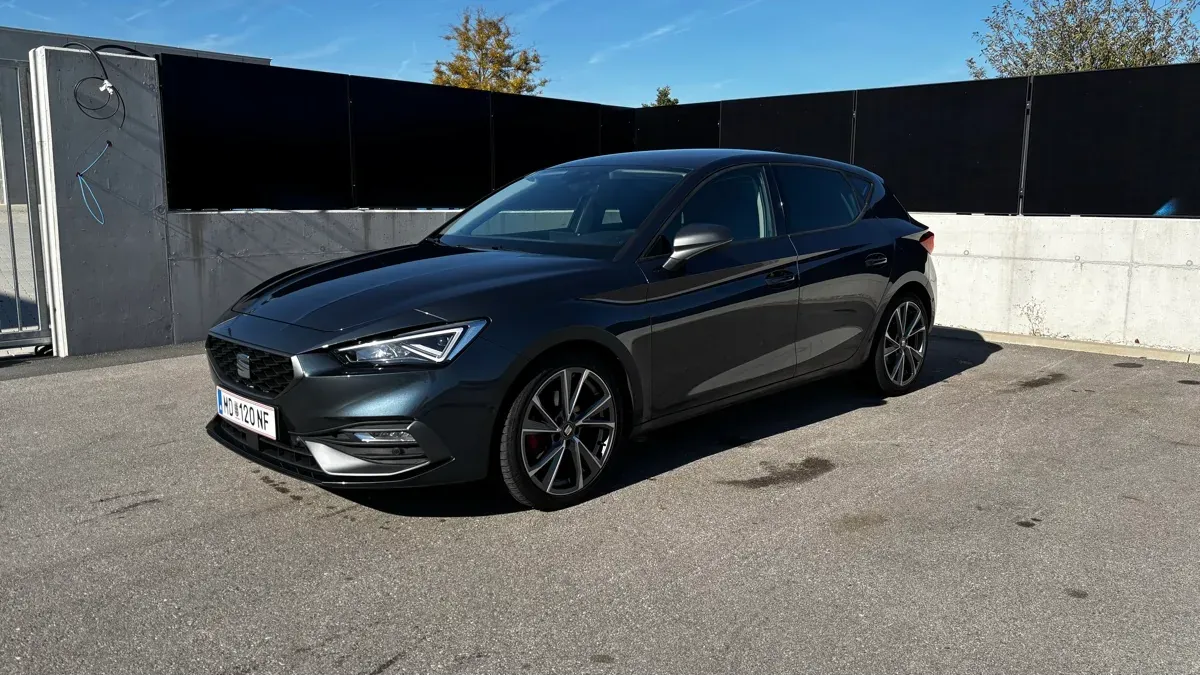Seat Leon 2022 photo 2