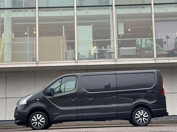 Renault Trafic 2016 photo 2