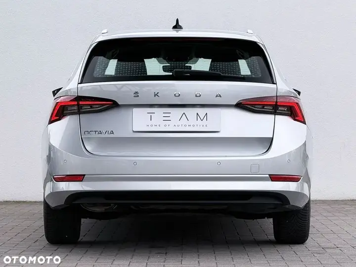 Skoda Octavia 2023 photo 5