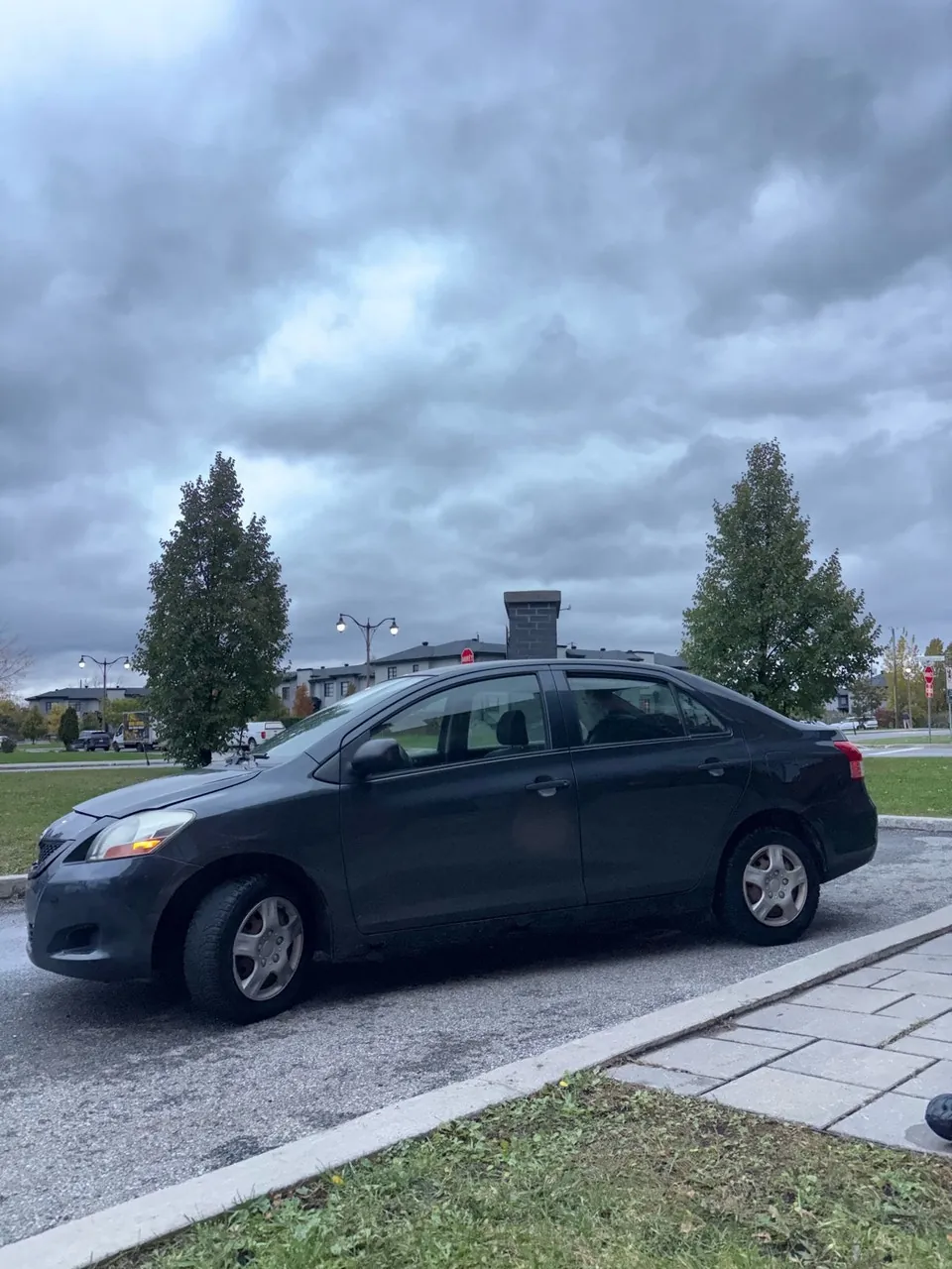 Toyota Yaris 2010 photo 4