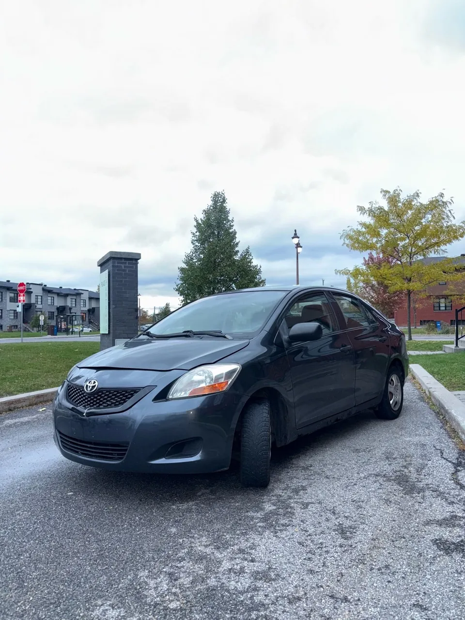 Toyota Yaris 2010 photo 3