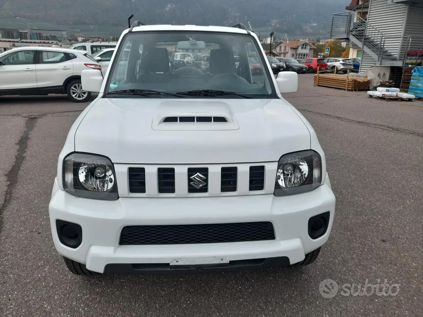 Suzuki Jimny 2014 photo 2
