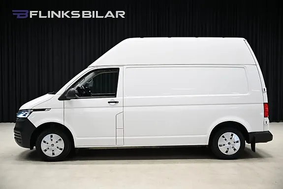 Volkswagen Transporter 2022 photo 2