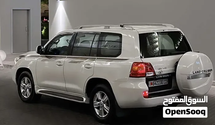 Toyota Land Cruiser 2008 photo 2