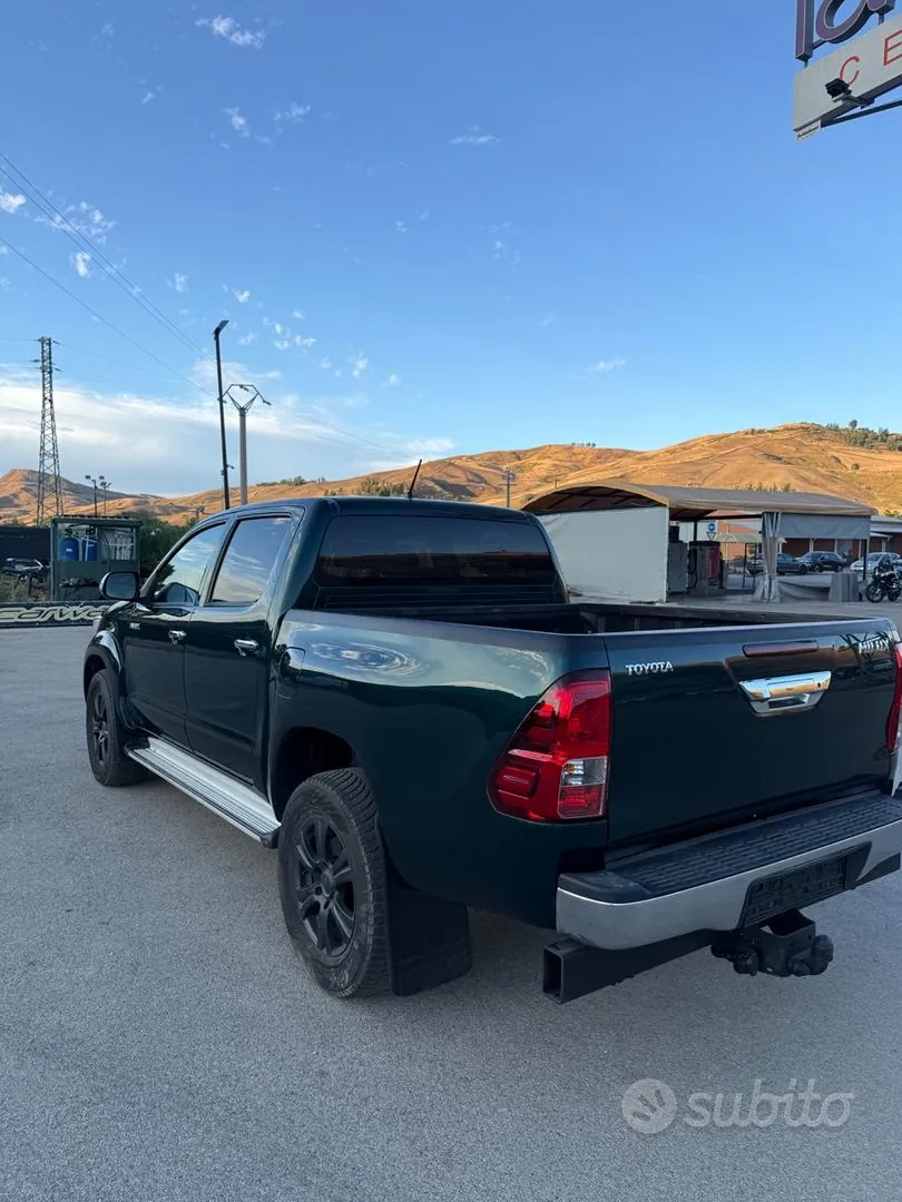 Toyota Hilux 2014 photo 5