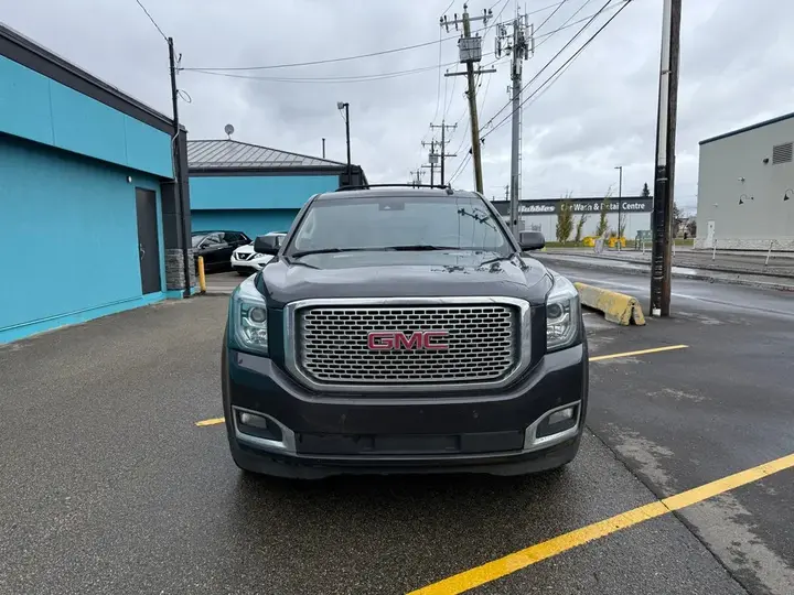 GMC Yukon 2016 photo 2
