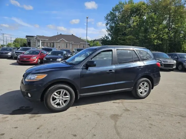 Hyundai Santa Fe 2010 photo 2