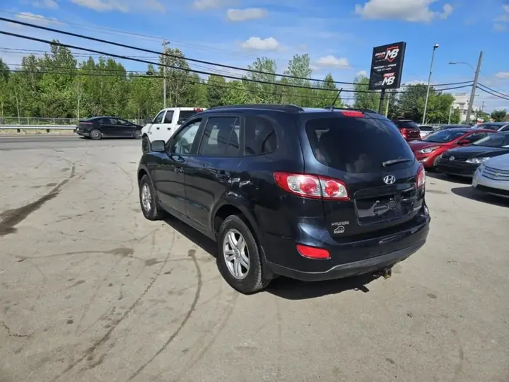 Hyundai Santa Fe 2010 photo 4