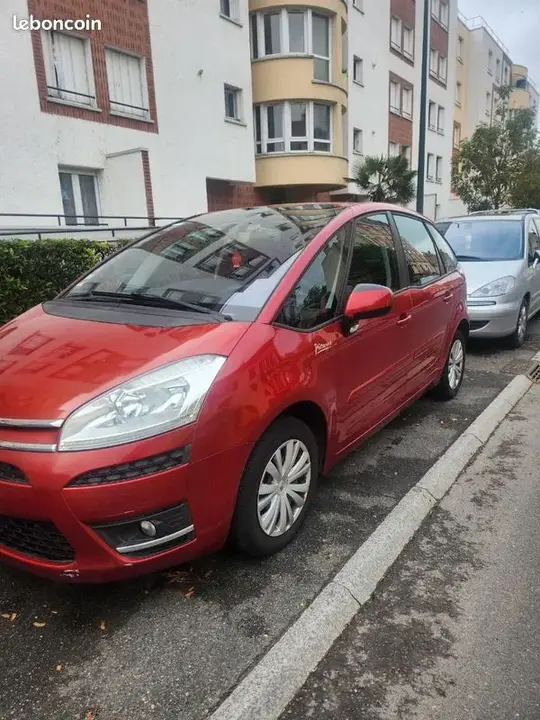 Citroen C4 Picasso 2012 photo 2