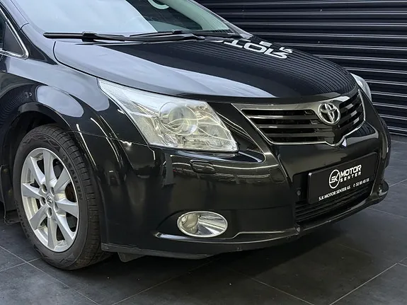 Toyota Avensis 2011 photo 3