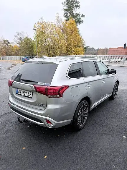 Mitsubishi Outlander 2018 photo 5