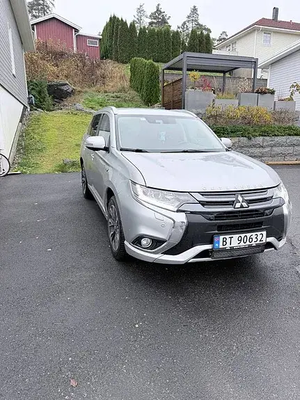 Mitsubishi Outlander 2018 photo 4