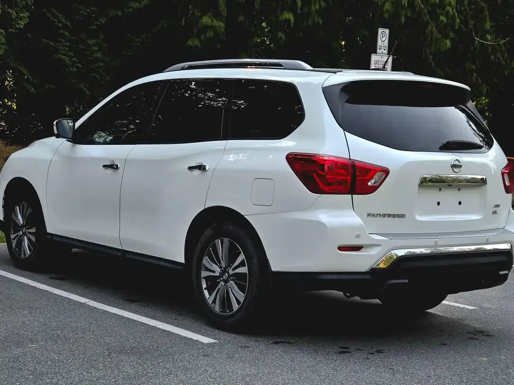 Nissan Pathfinder 2018 photo 3