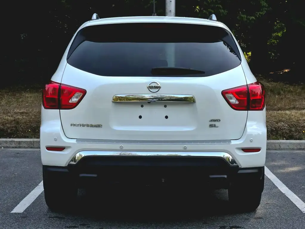 Nissan Pathfinder 2018 photo 2