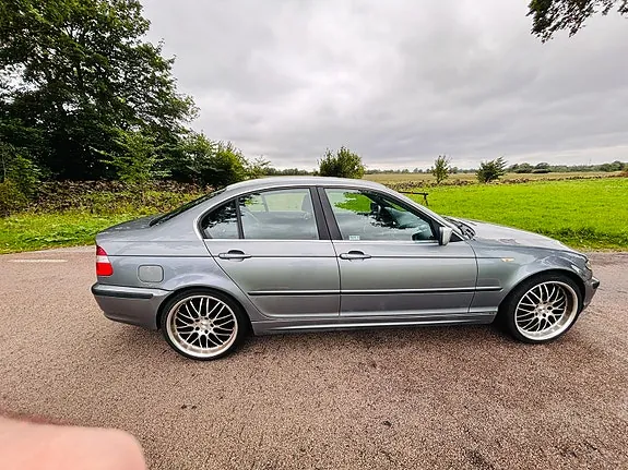 BMW 320I 2005 photo 4
