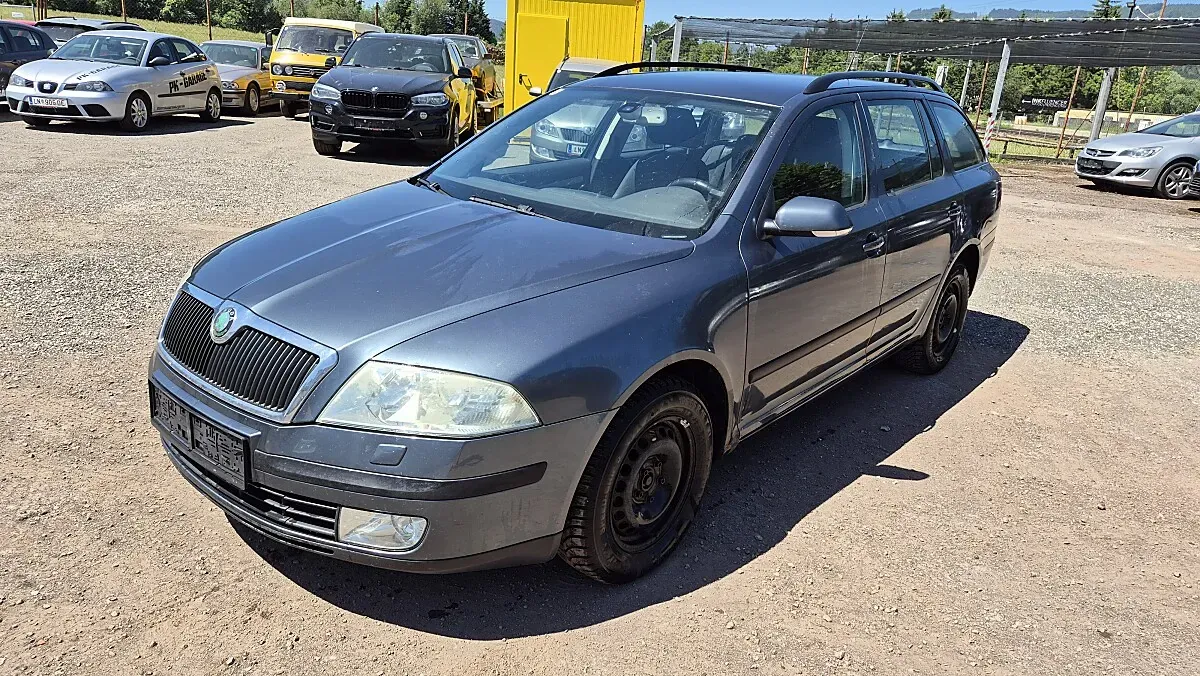 Skoda Octavia 2006 photo 2
