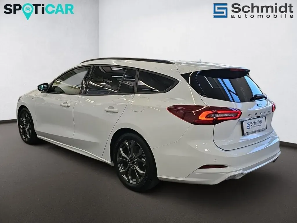 Ford Focus 2025 photo 3