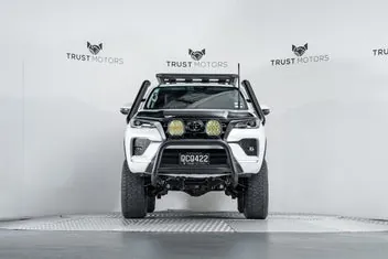 Toyota Fortuner 2023 photo 5