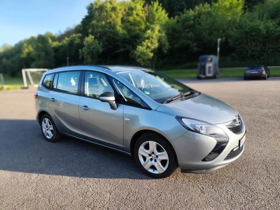 Opel Zafira Tourer