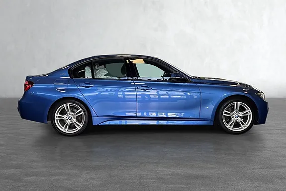 BMW 330E 2018 photo 4