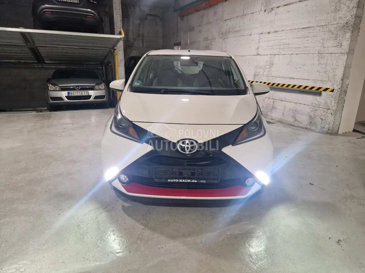 Toyota Aygo 2015 photo 2