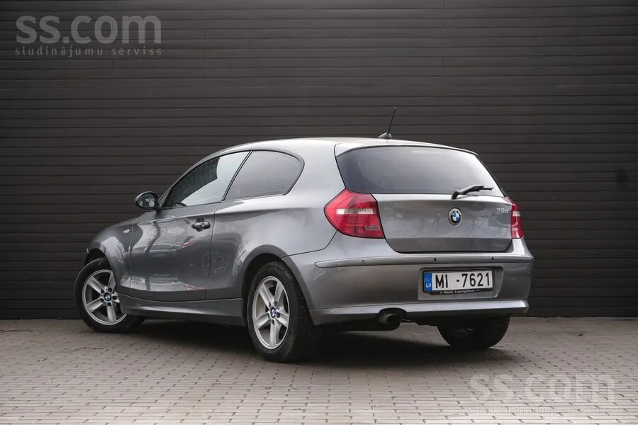 BMW 118 2009 photo 4