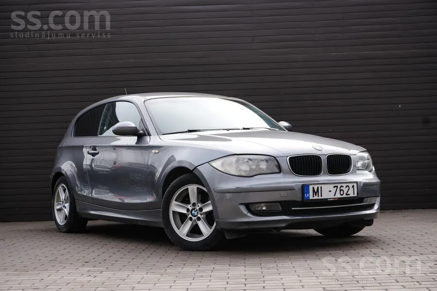 BMW 118 2009 photo 2