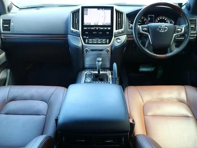 Toyota Land Cruiser 2016 photo 2