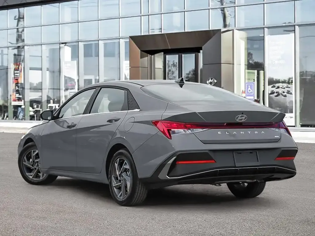 Hyundai Elantra 2026 photo 4
