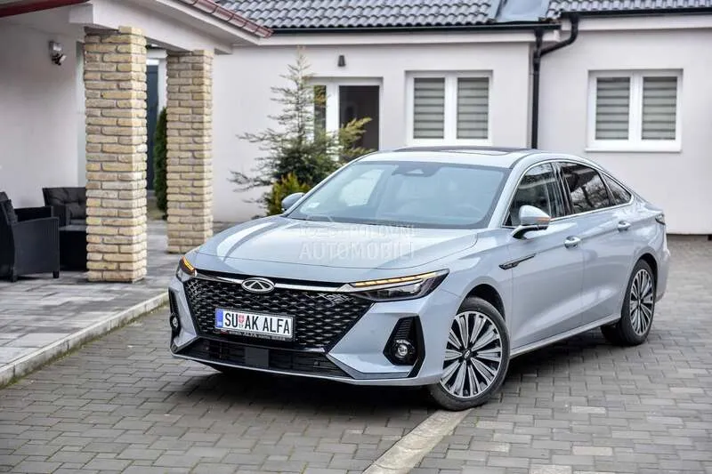 Chery Arrizo 8