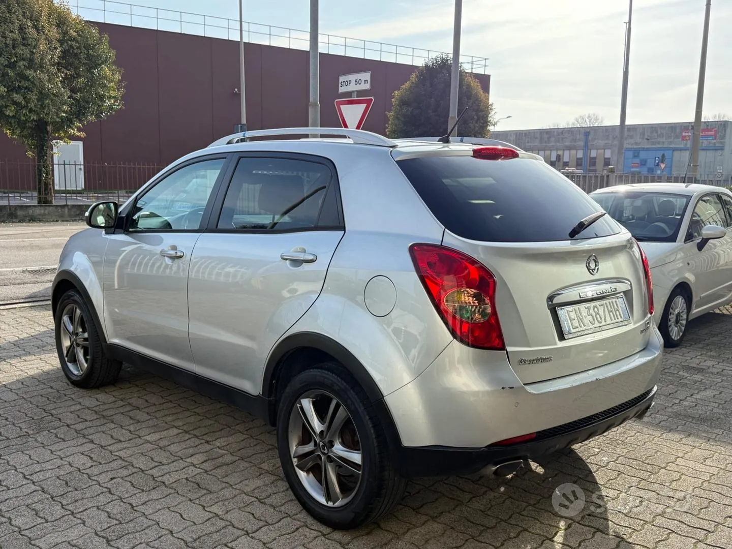 KG Mobility Korando 2012 photo 2