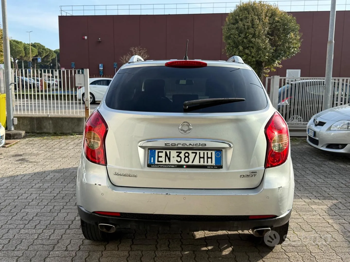 KG Mobility Korando 2012 photo 3