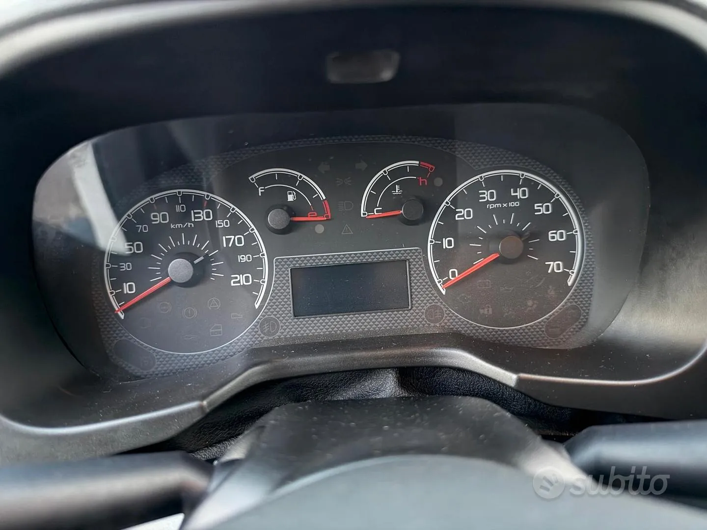 Fiat Fiorino 2014 photo 4