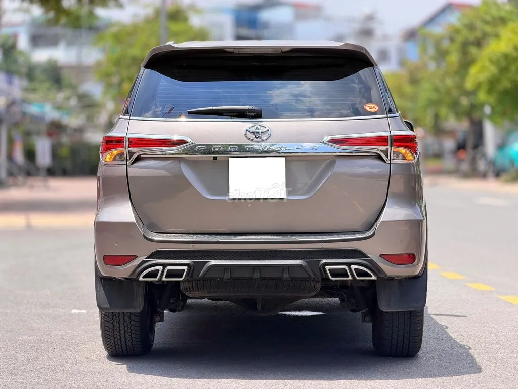 Toyota Fortuner 2020 photo 3