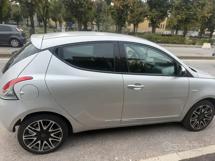 Lancia Ypsilon 2019 photo 4