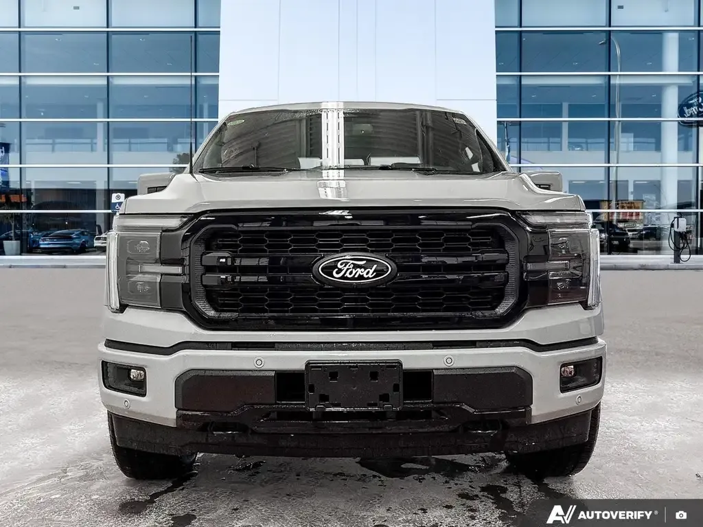 Ford F-150 2026 photo 2