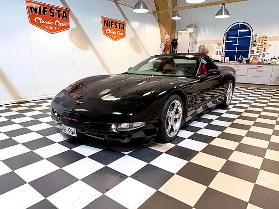 Chevrolet Corvette 2001 photo 3
