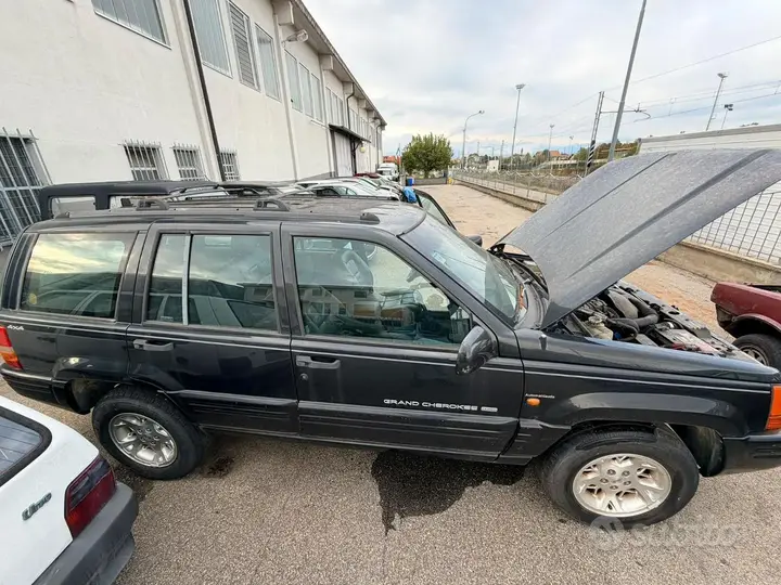 Jeep Grand Cherokee 1998 photo 2