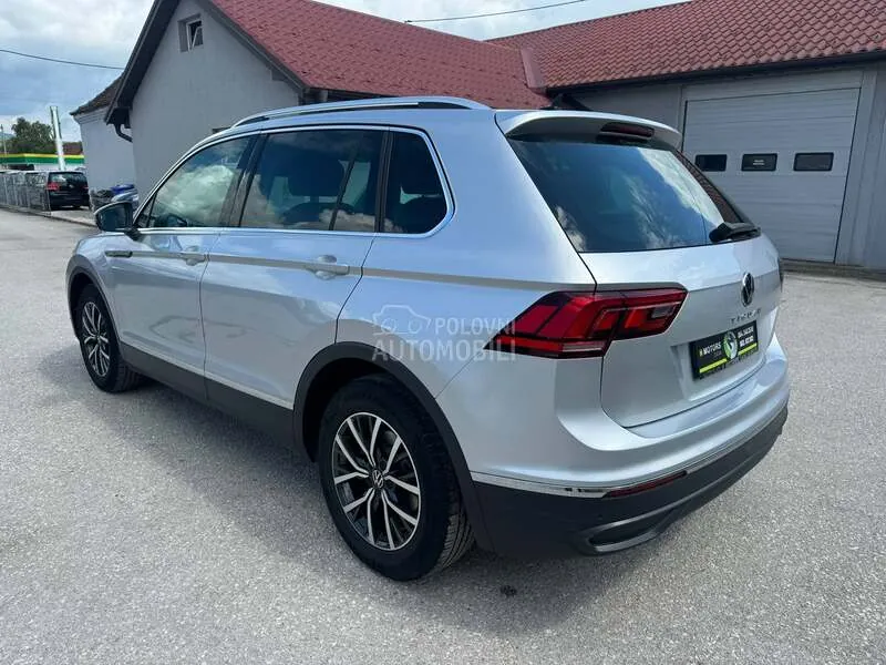 Volkswagen Tiguan 2022 photo 2