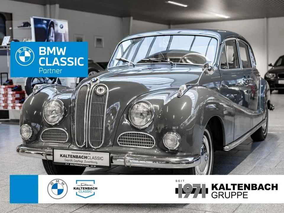BMW 502 V8
