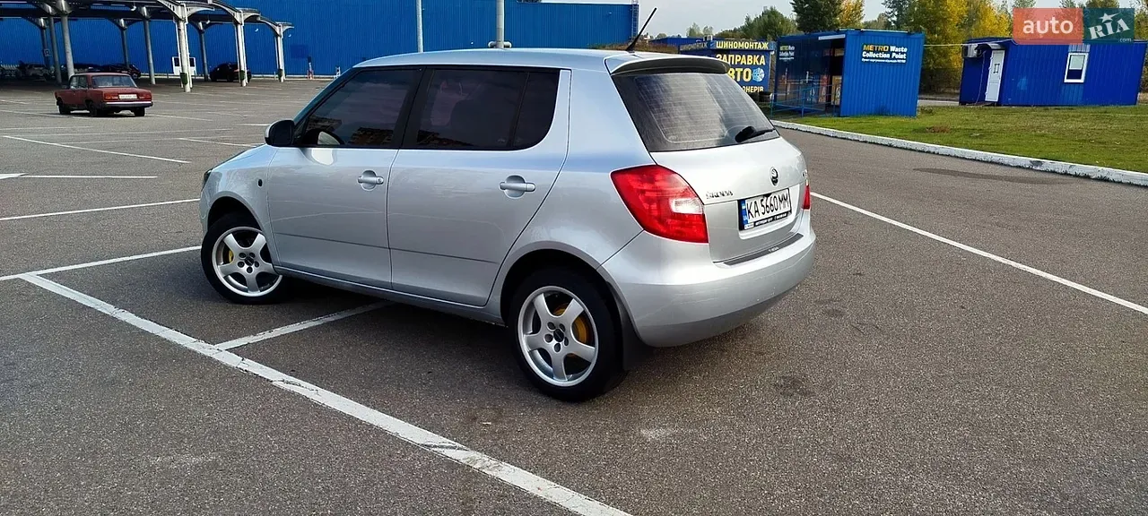 Skoda Fabia 2013 photo 4