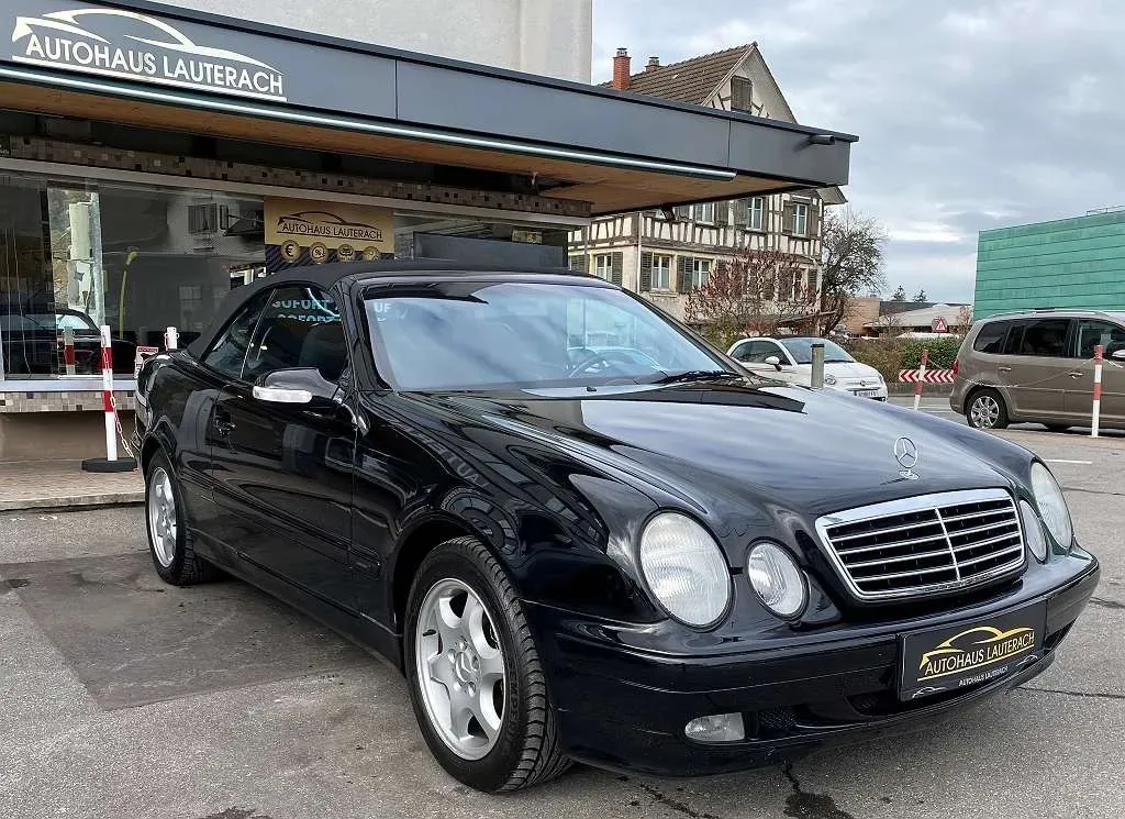 Mercedes-Benz Clk-Class 2001 photo 3
