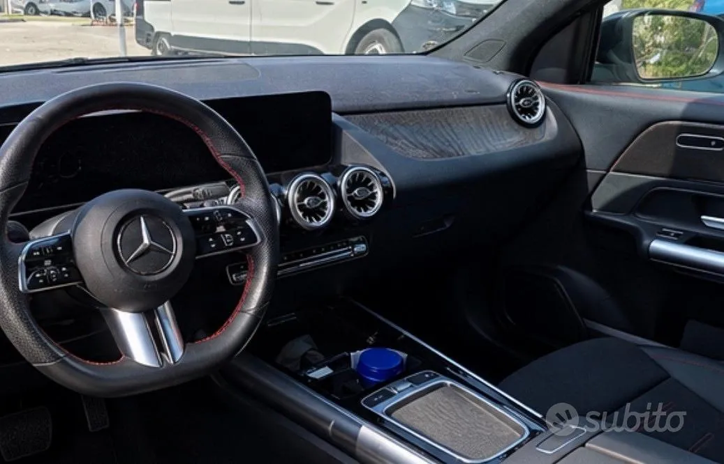 Mercedes-Benz Gla 2024 photo 4