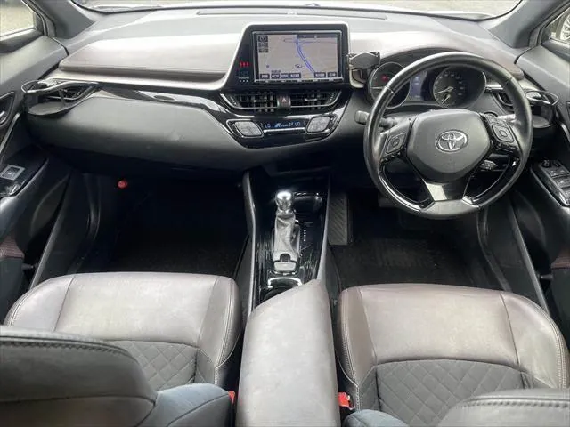 Toyota C-Hr 2017 photo 3