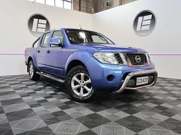 Nissan Navara 2013 photo 2