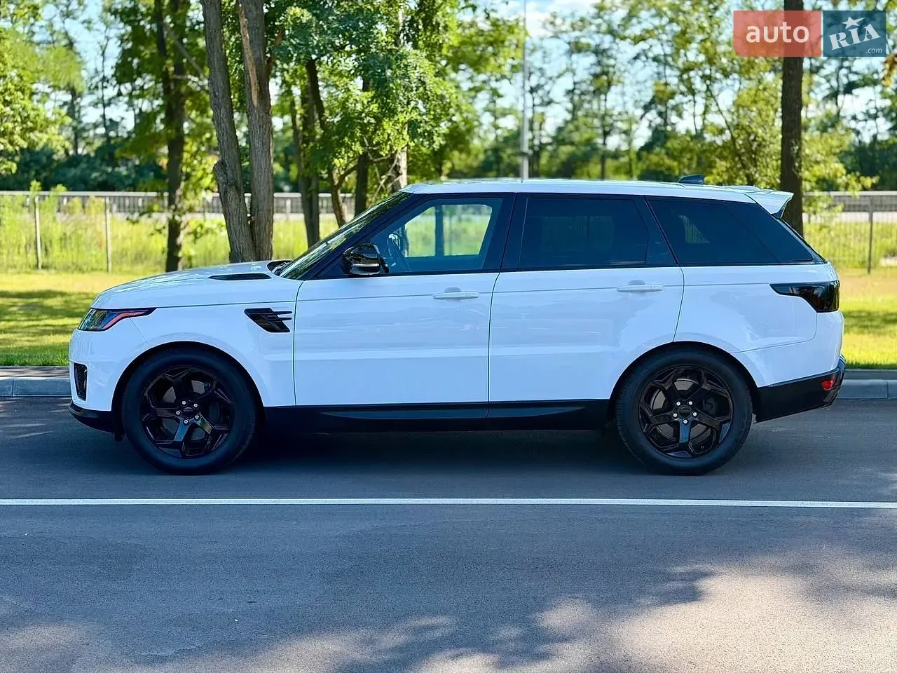 Land Rover Range Rover Sport 2020 photo 3